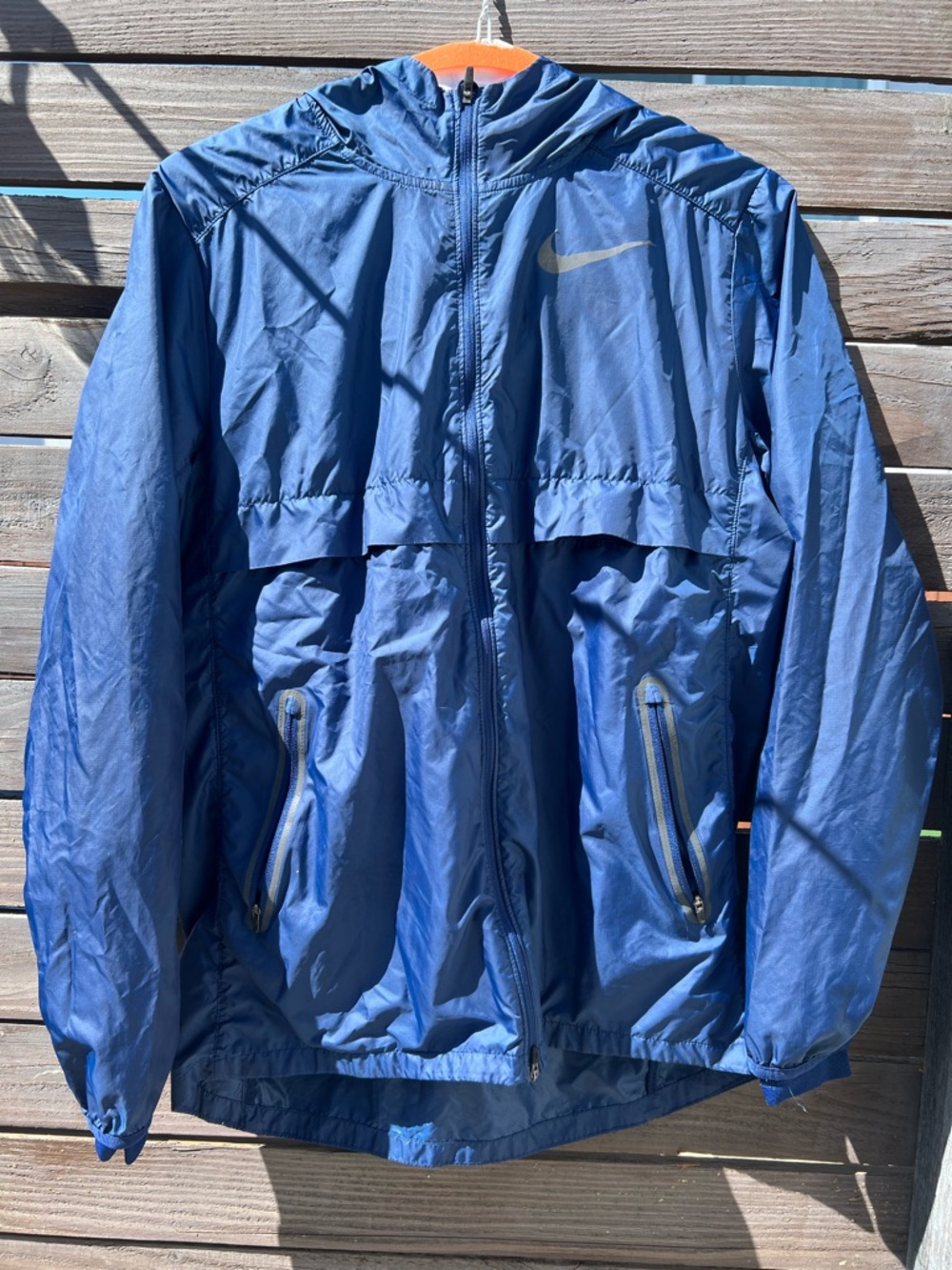 Nike Men’s Navy Blue Hooded Windbreaker Jacket - Picture 4 of 5